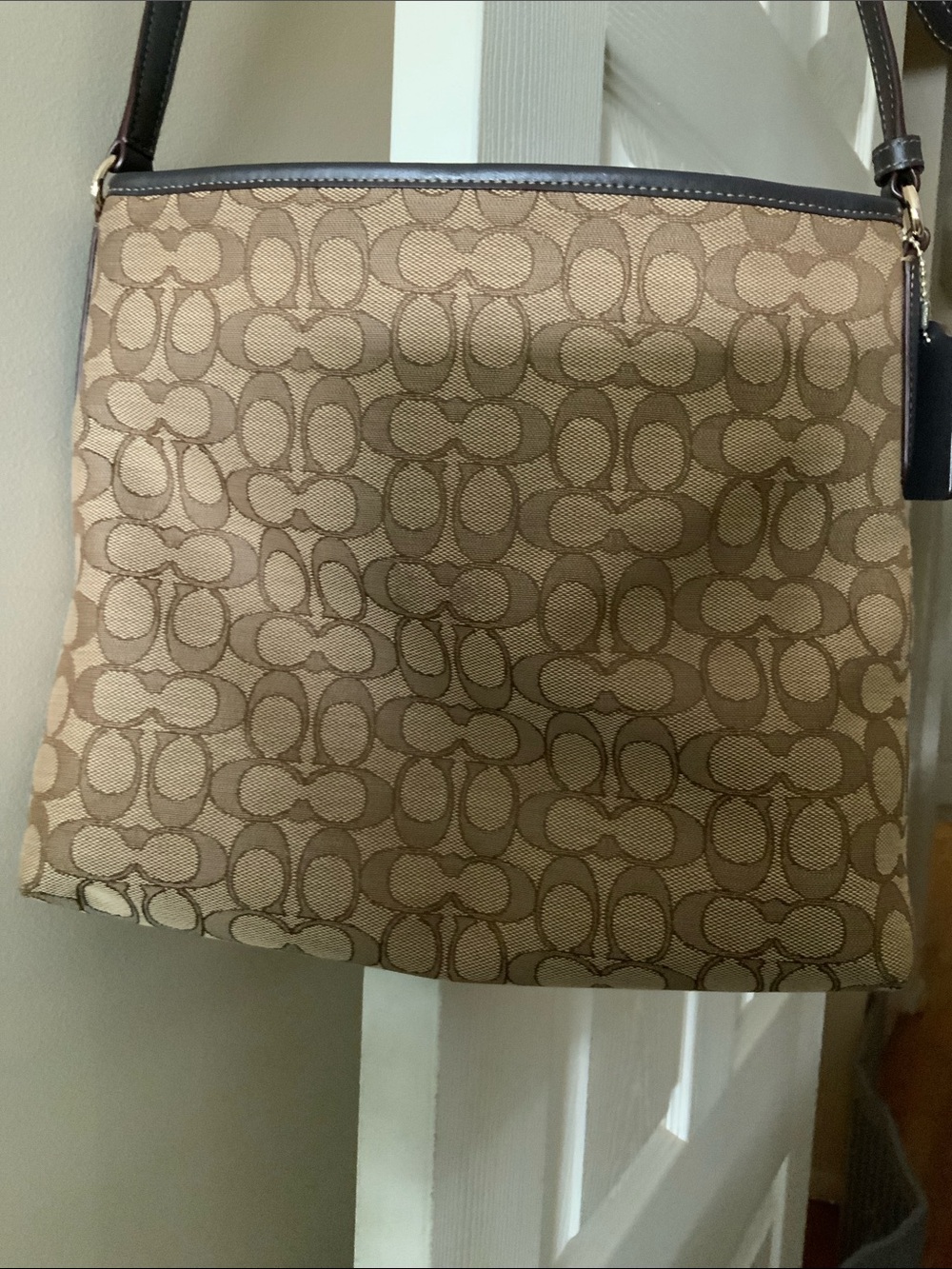 Coach - Picture 2 of 5